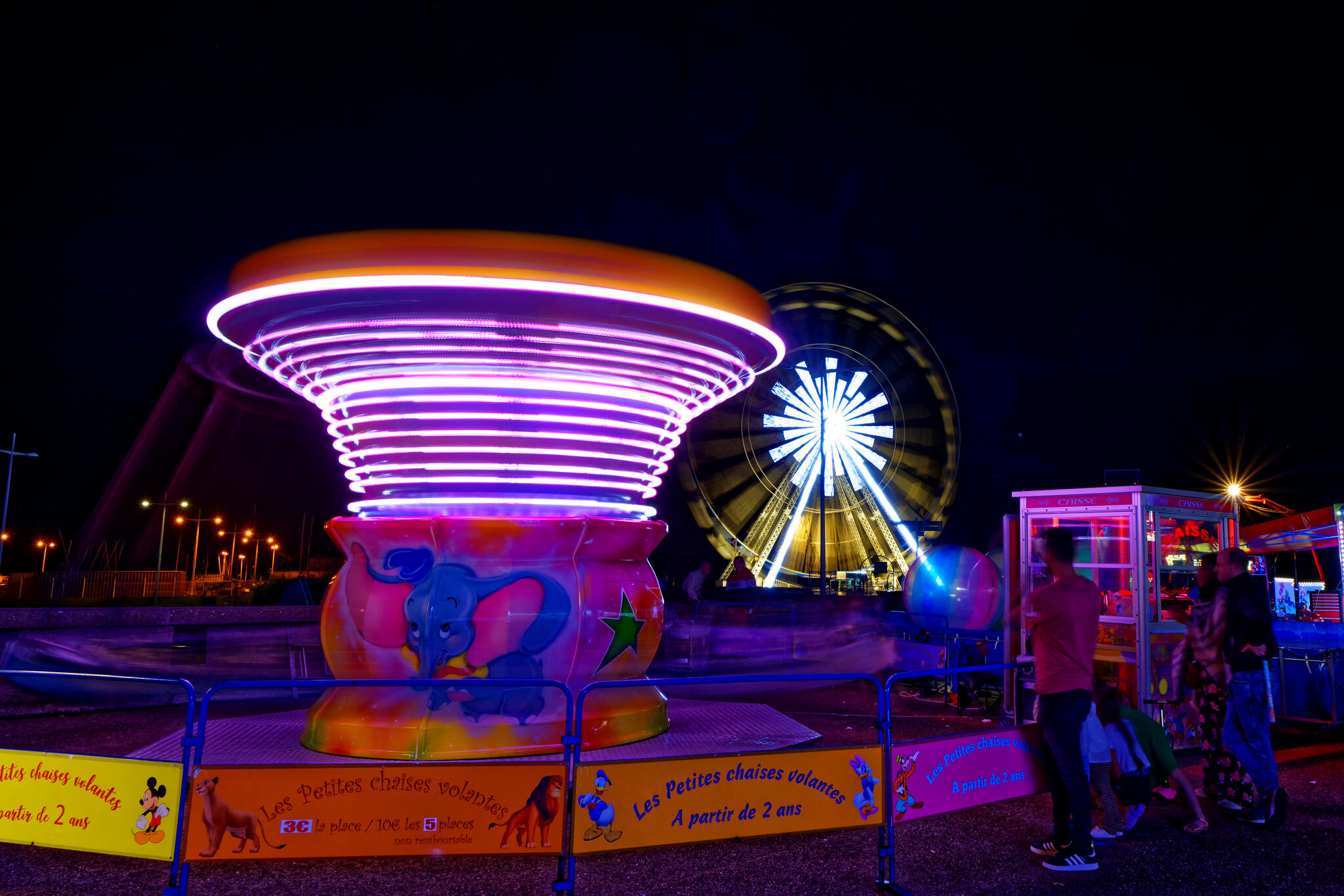 Tournez man&egrave;ge [Photo de Gérard Bronnec]