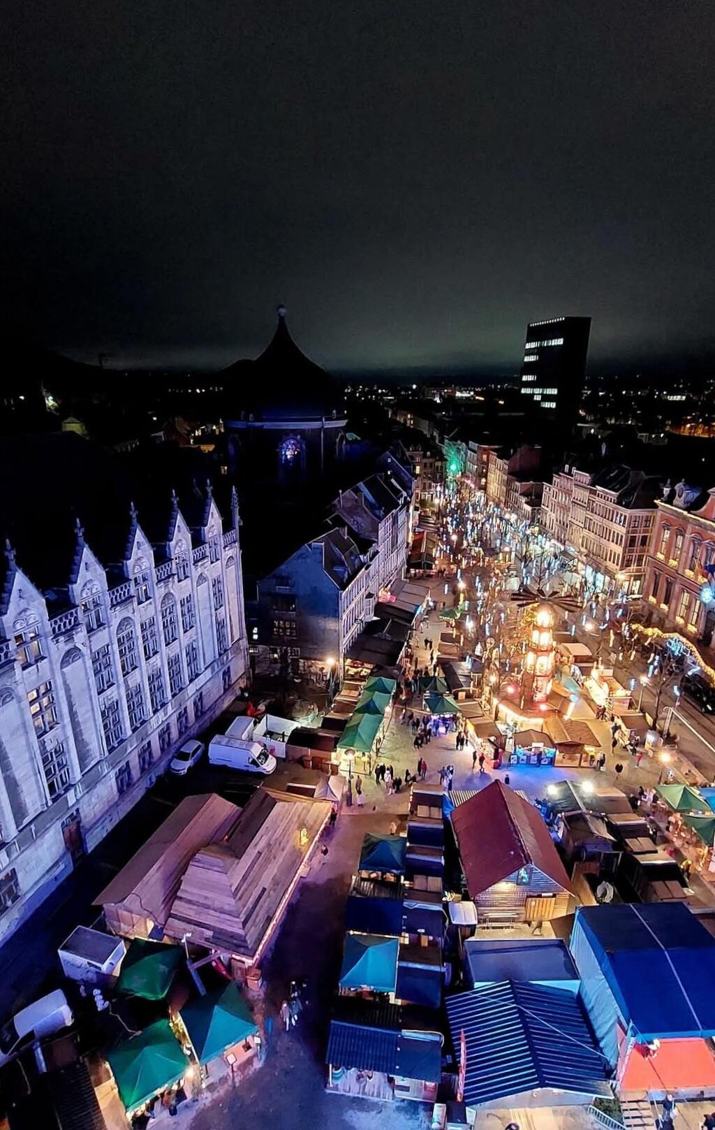 Cit&eacute; ardente [Photo de Joelle Fonck]