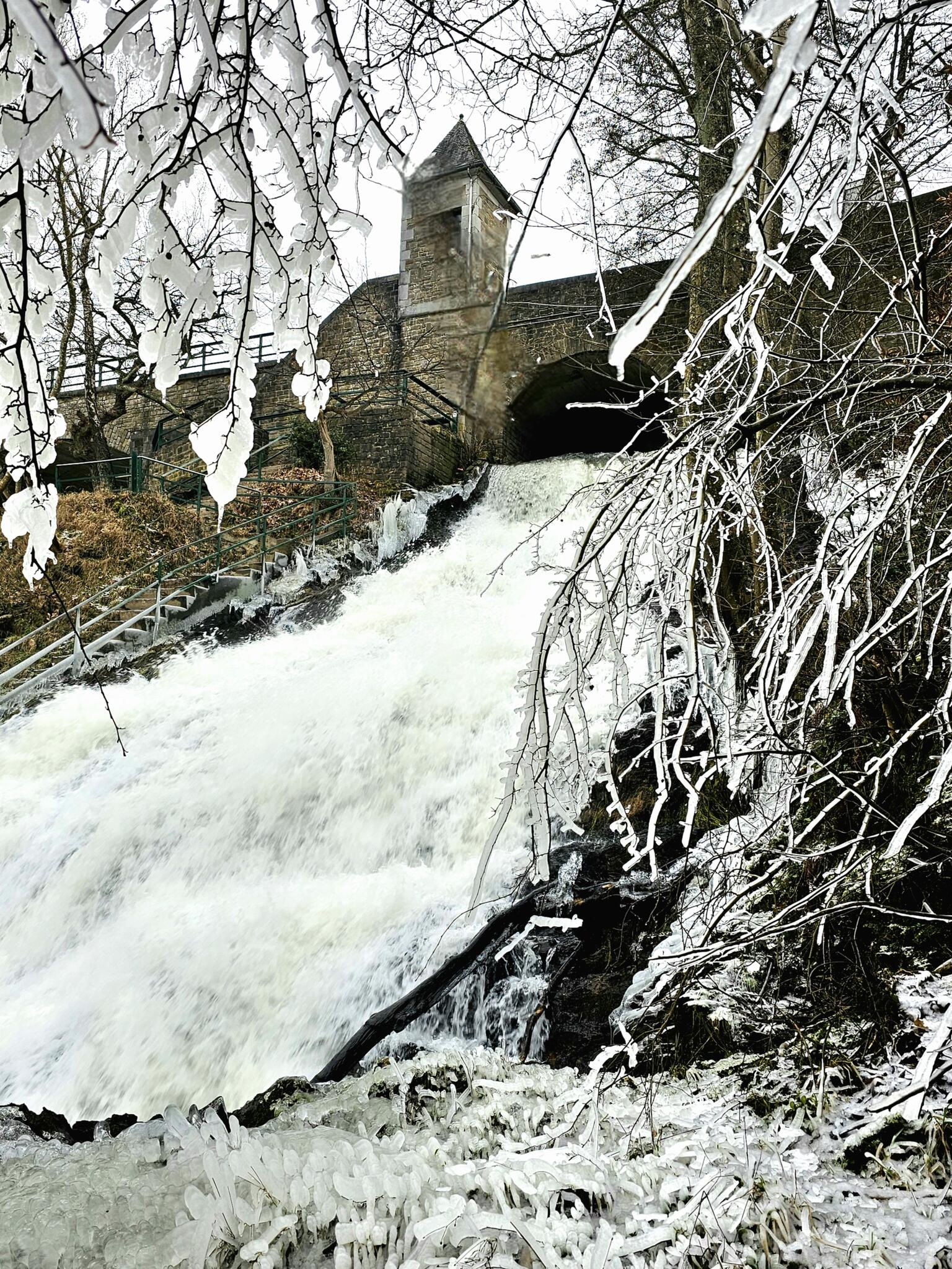 La Cascade de Coo en hiver. [Photo de Geneviève Legay]