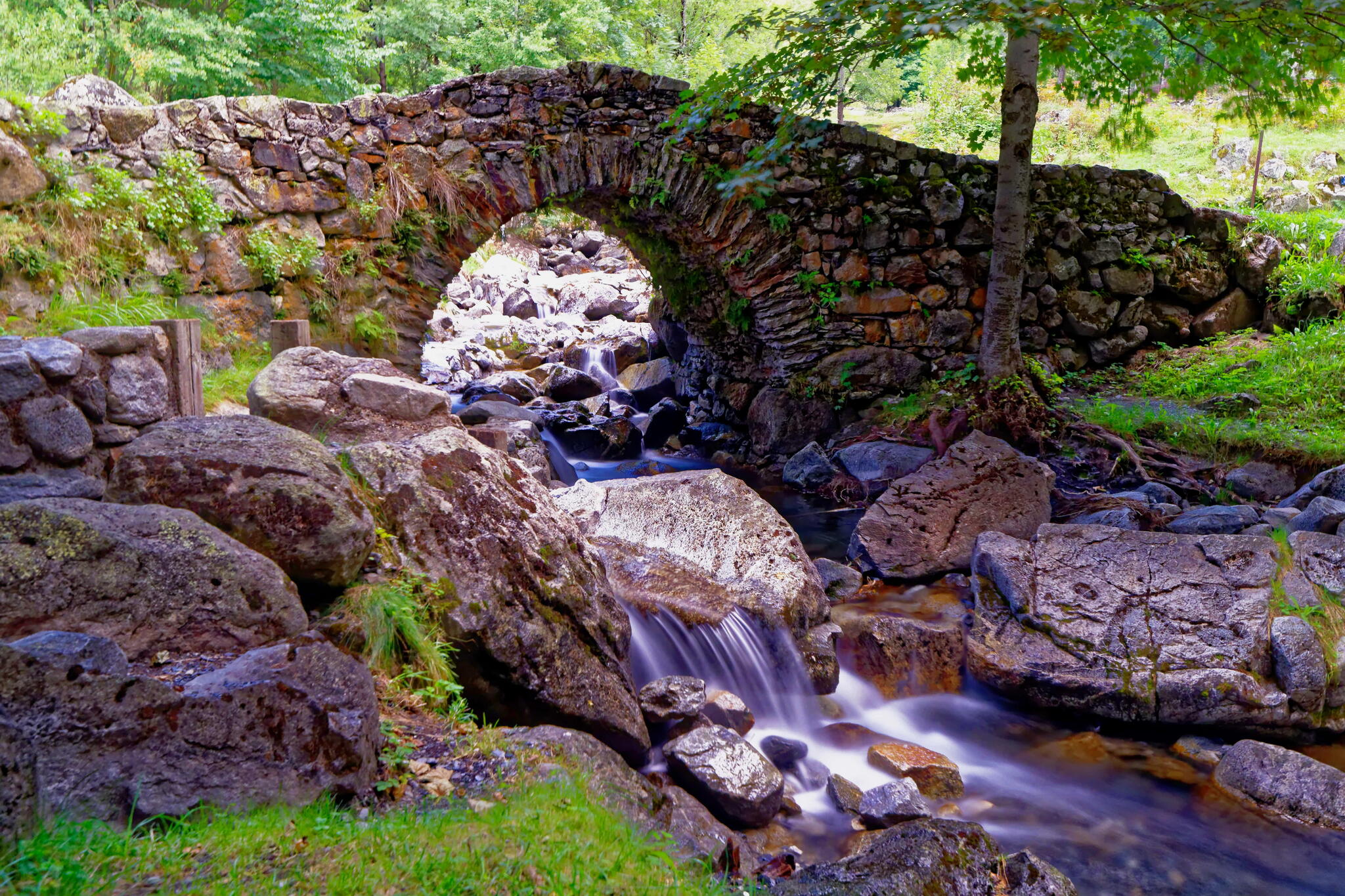 Le 3P : Le Petit Pont de Pierre. Hautes Pyrénées. [Photo de Gérard Bronnec]