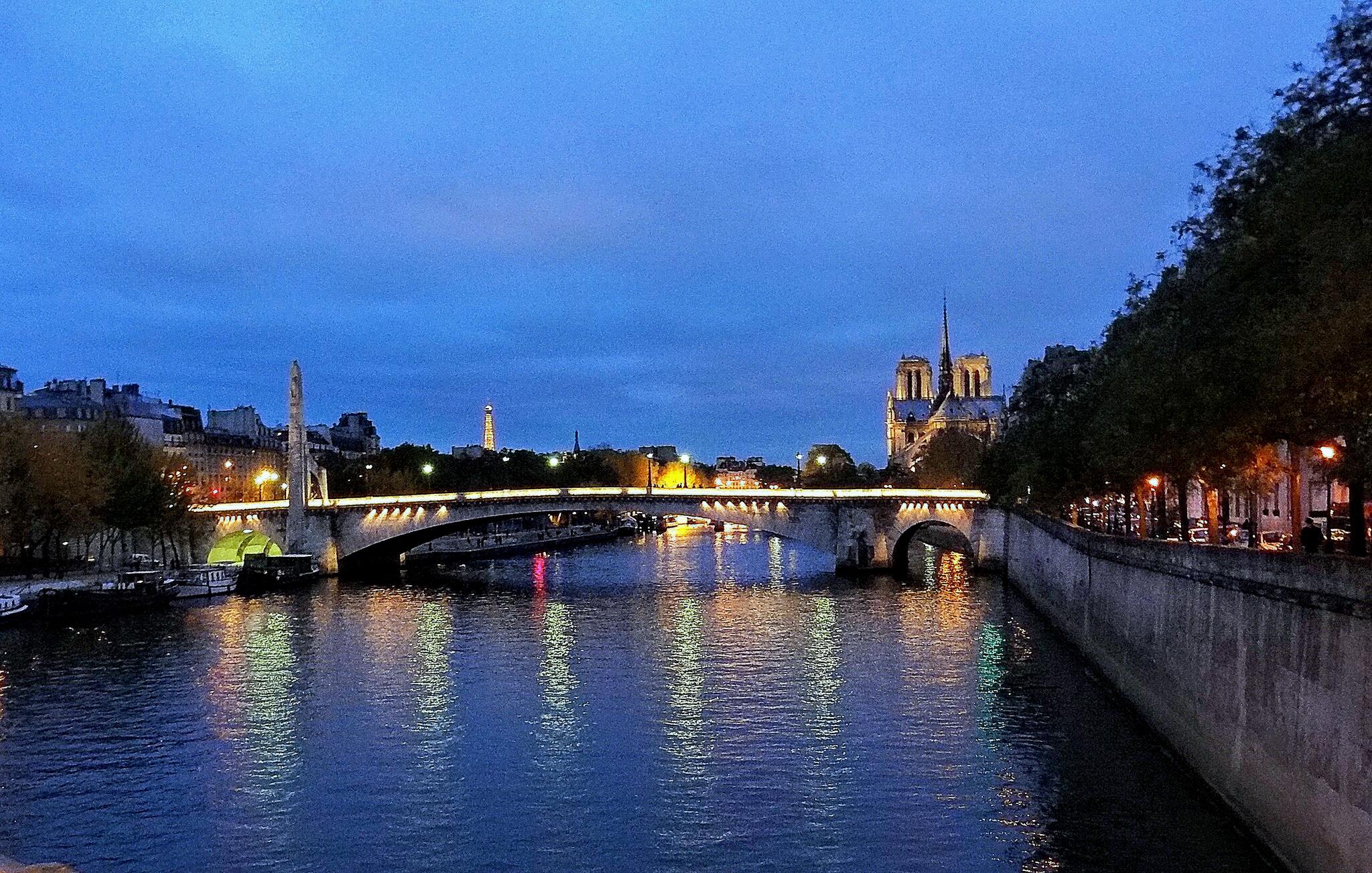 Pont de Paris [Photo de Marc Mucha]