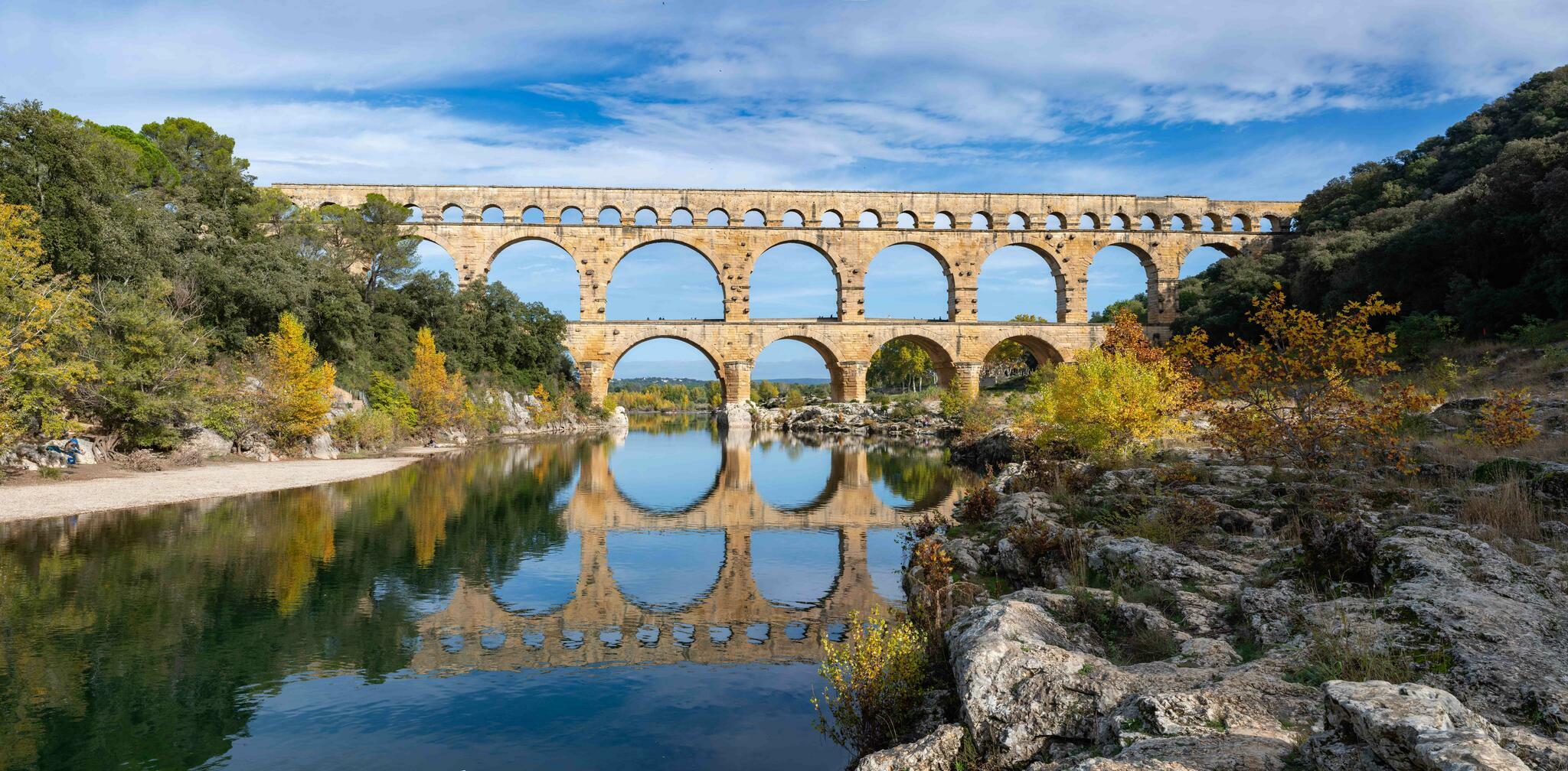 Du Gard [Photo de Jean-Louis Darchambeau]