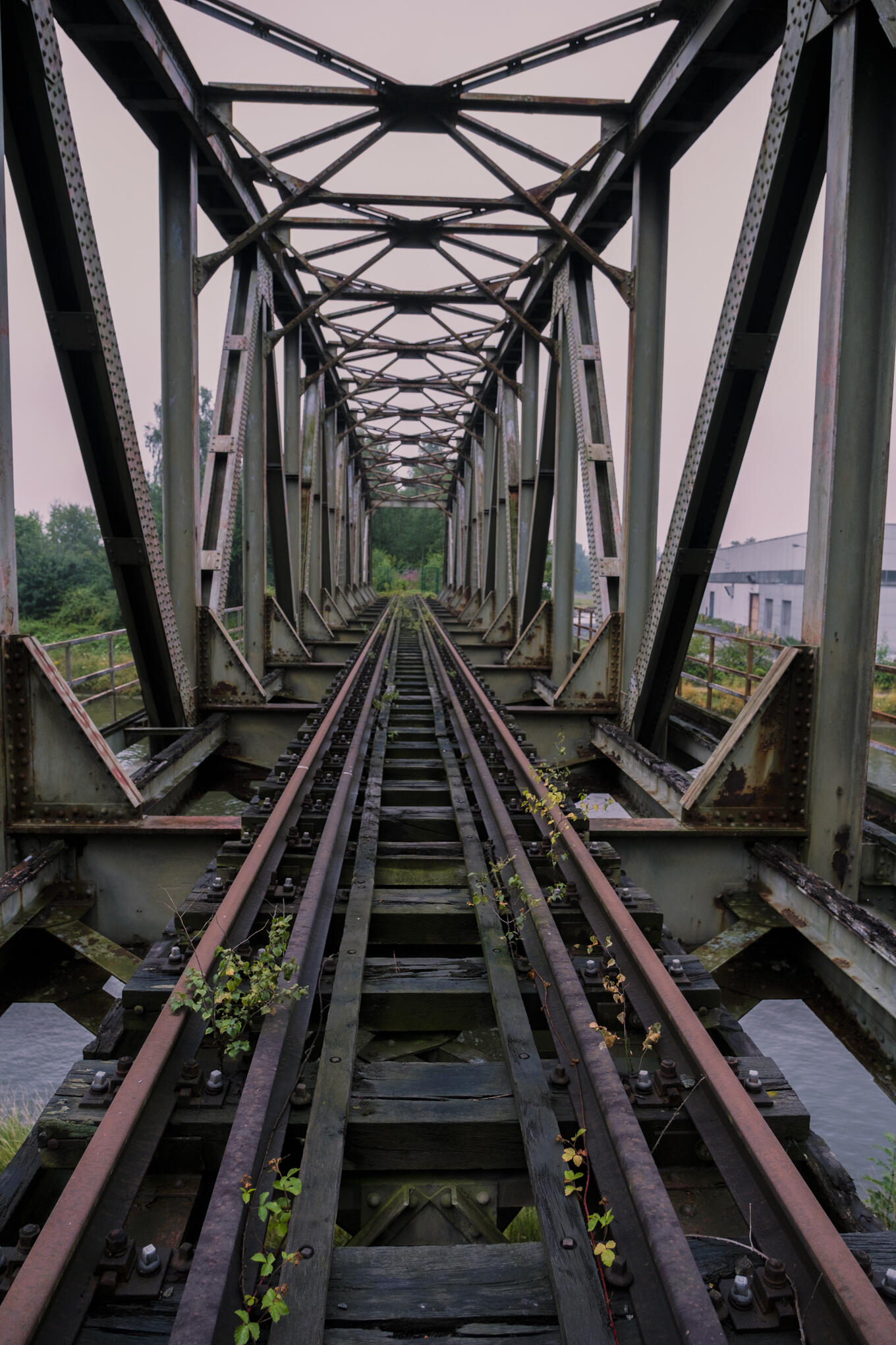 Pont métallique [Photo de Patrick Mac Kay]