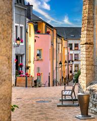 Les maisons font le mur en couleur