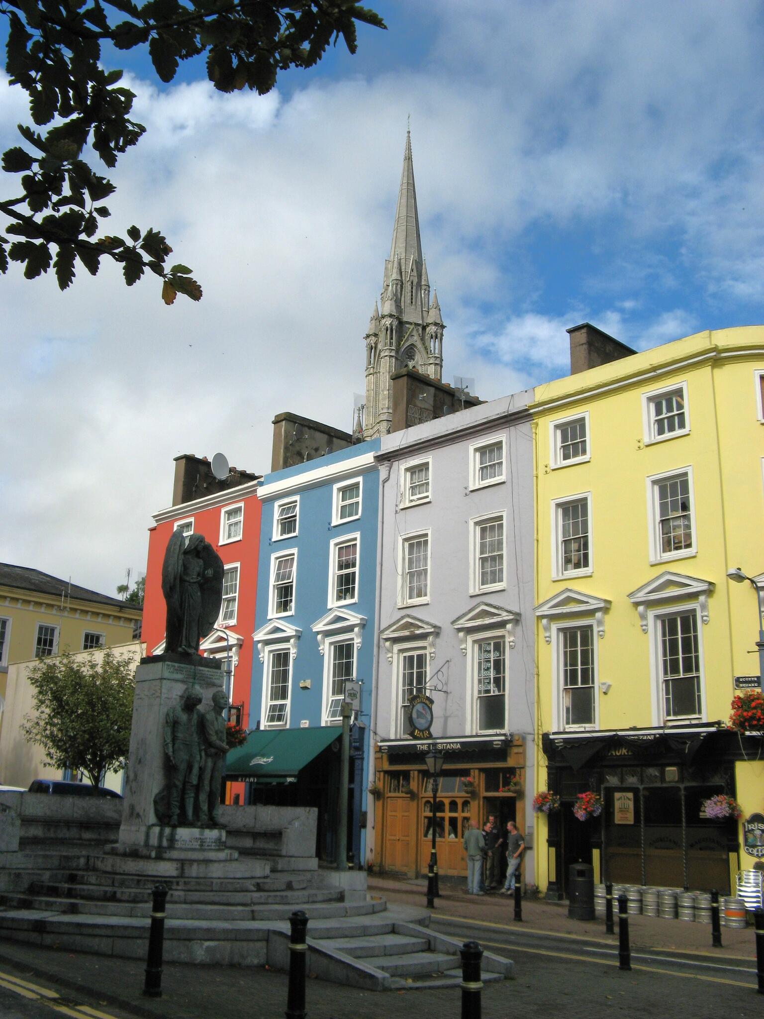 Un peu de bleu dans le ciel irlandais [Photo de Bernadette Chevalier]