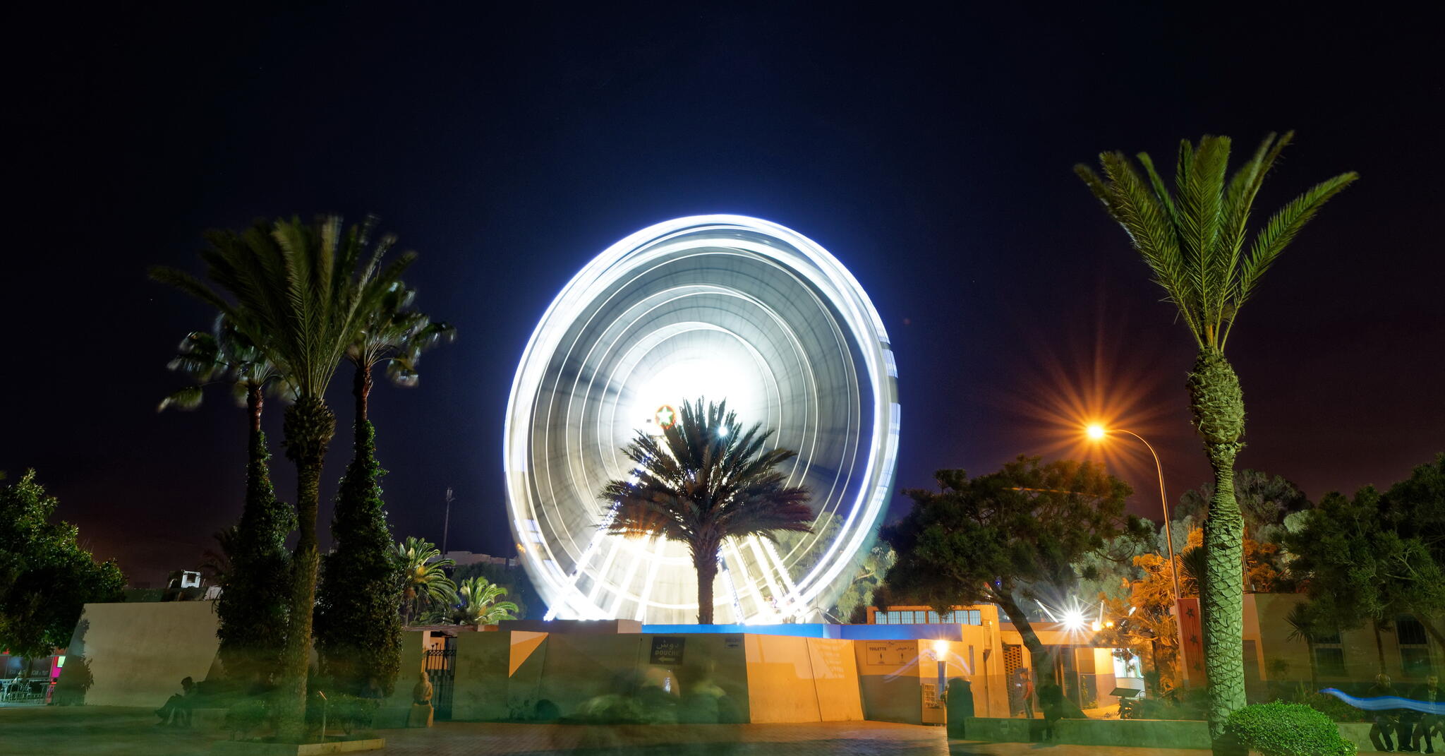 La roue tourne... [Photo de Gérard Bronnec]
