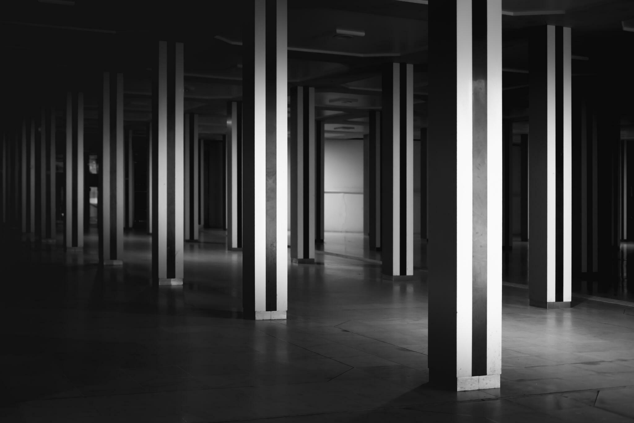 Obscur labyrinthe [Photo de Jean-Michel Loncaric]