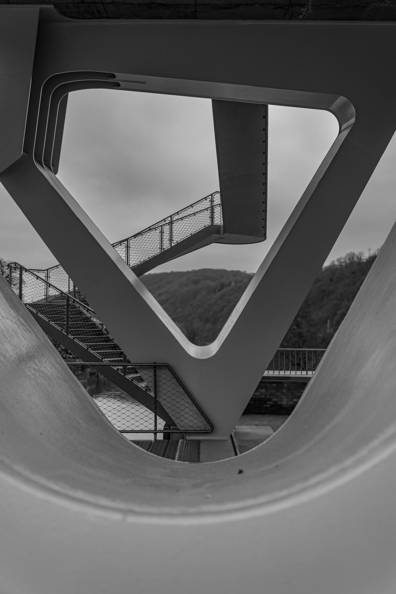 Au travers. Tilff [Photo de Jean-Louis Darchambeau]