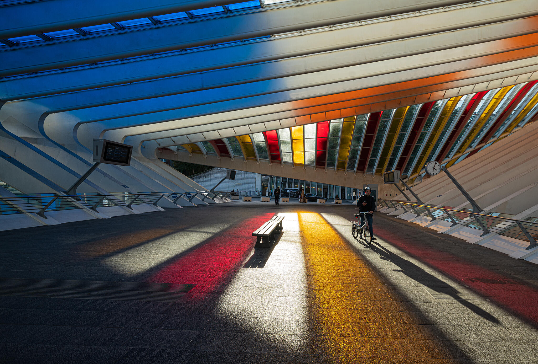 Daniel Buren en gare de Liège [Photo de Marc Durant]