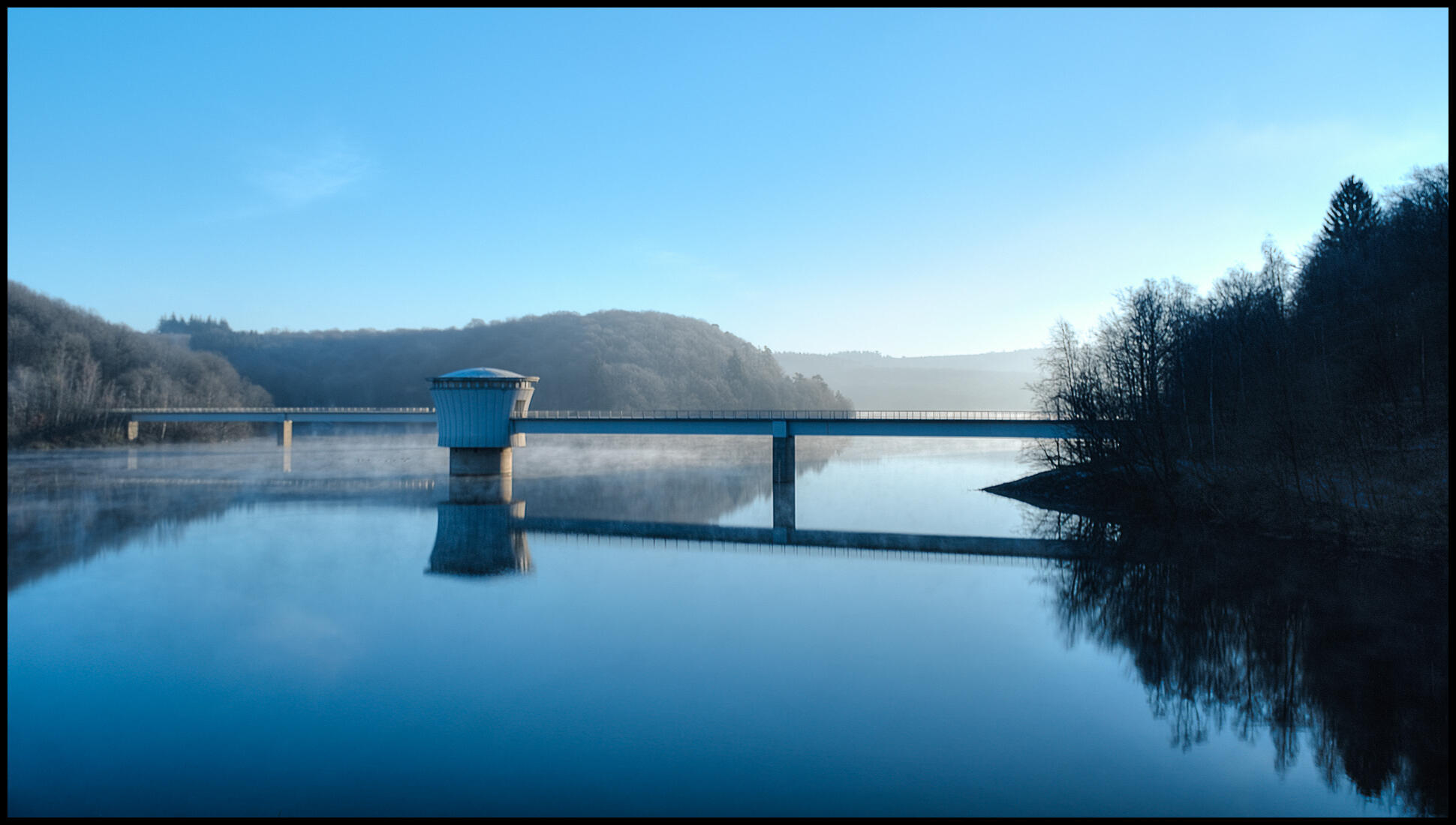 La Gileppe (matin glacé) [Photo de Alain Leonard]