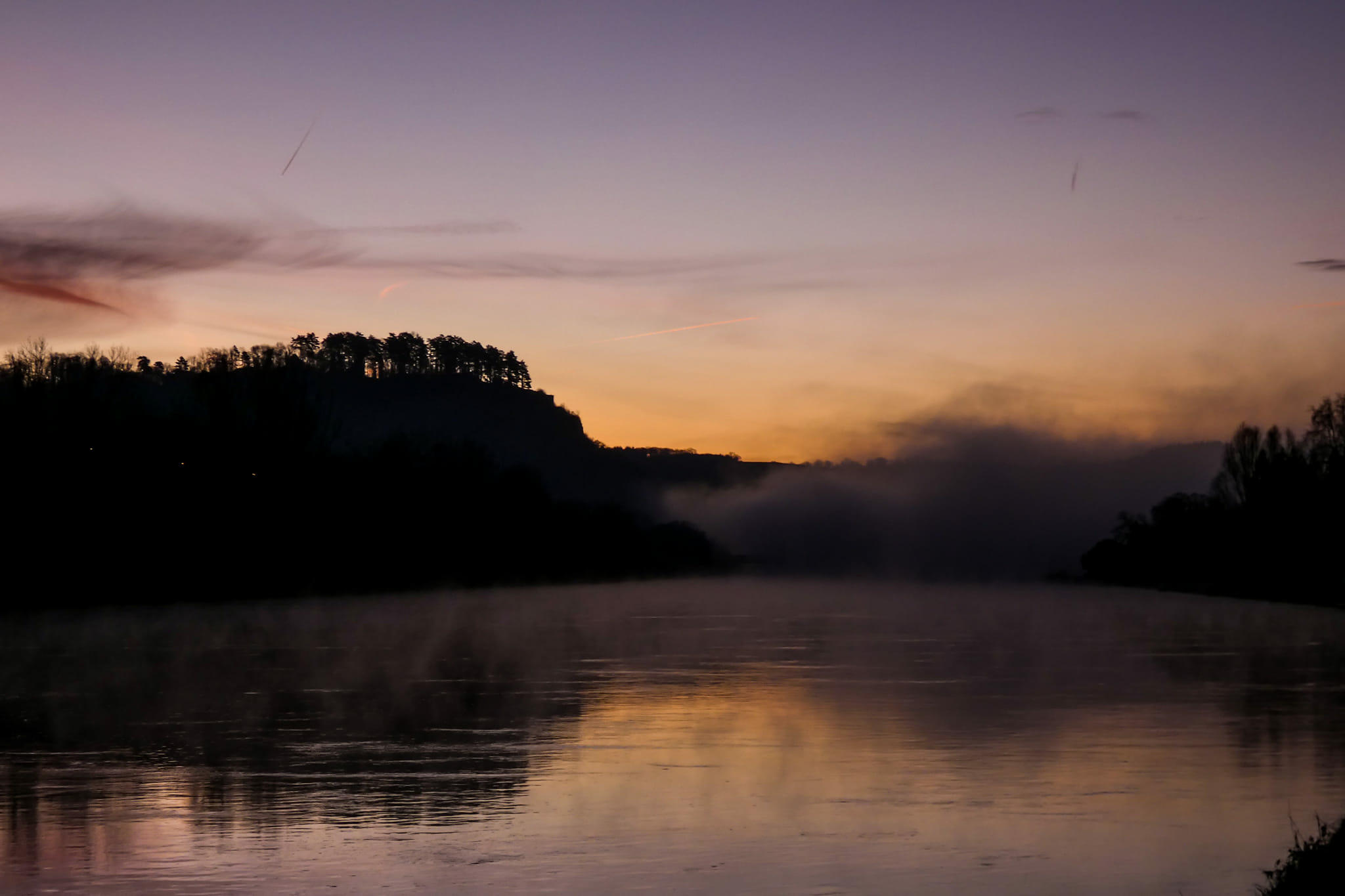 brume au levant sur la Meuse [Photo de Benoit Miroux]