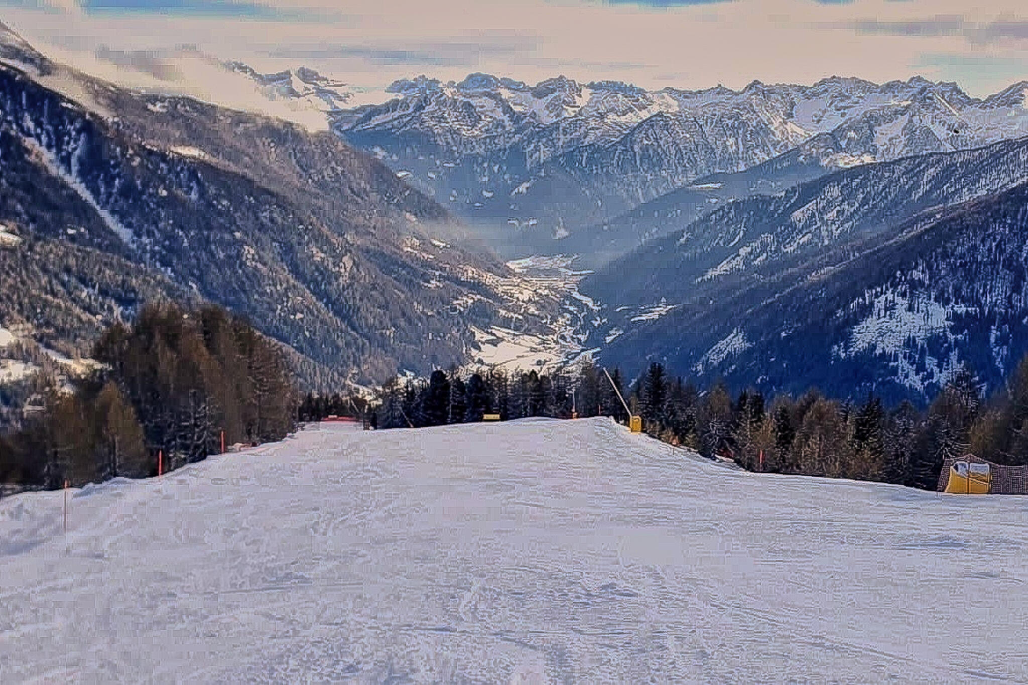 Plong&eacute;e vers la vall&eacute;e